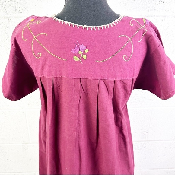 Vintage 70s Floral Embroidered Shift Dress Short Sleeve Knee Length Pink Boho - Picture 7 of 12